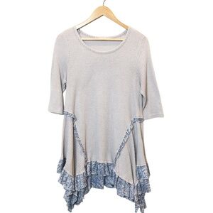 Easel Textured‎ Knit Grey Flowy Boho Blue Ruffled 2/3 Sleeve Length Blouse